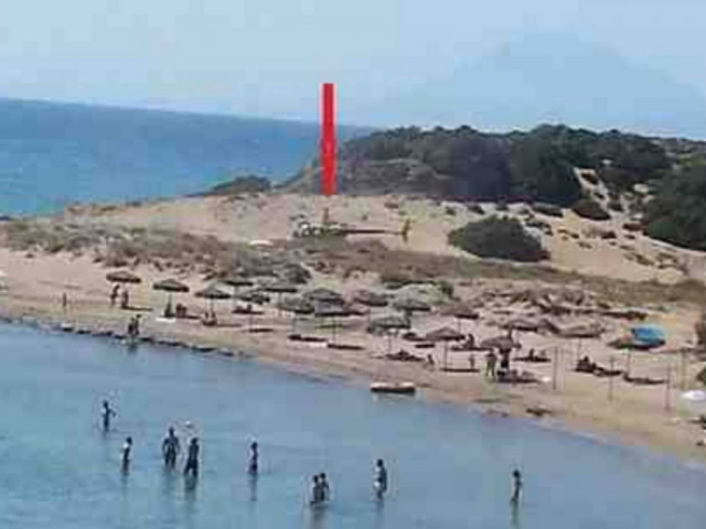 Απίστευτο: Δείτε πώς πάνε σε παραλία της Ηλείας!