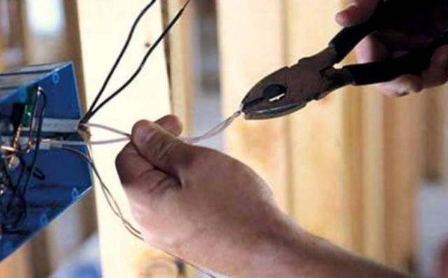 Τραγωδία στη Βόνιτσα: Τον χτύπησαν χιλιάδες βολτ