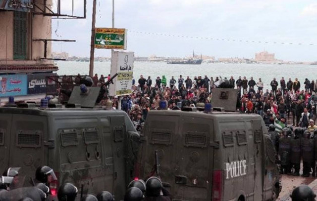 Αλεξάνδρεια: Συγκρούσεις μεταξύ υποστηρικτών και αντιπάλων του Μόρσι