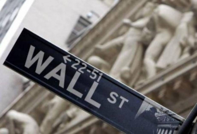 Μεικτή εικόνα στη Wall Street