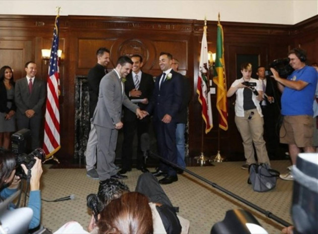 Καλιφόρνια: Άρθηκε η απαγόρευση των γάμων ομοφυλοφίλων