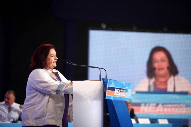 Συγκίνηση για τη Μαριέττα Γιαννάκου στο συνέδριο της ΝΔ