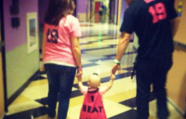 H συγκλονιστική φωτογραφία ενός παιδιού που σαρώνει στο Facebook