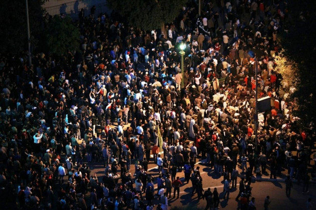 Επέτειος με νεκρούς και διαδηλώσεις κατά του Μόρσι σε όλη την Αίγυπτο