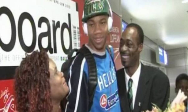 Τον Γιάννη Αντετοκούμπο υποδέχτηκε σήμερα ο Πρωθυπουργός