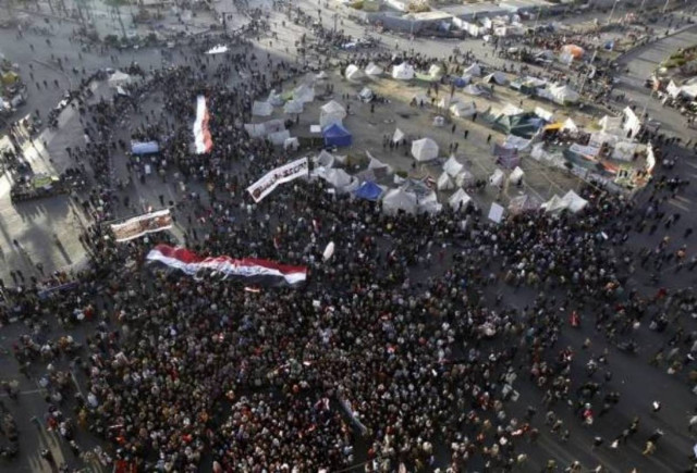 Πέντε άνδρες βίασαν δημοσιογράφο σε διαδήλωση