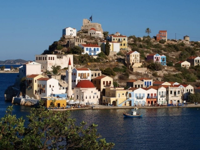 Παρέμβαση Πατούλη για γιατρό στο Καστελόριζο