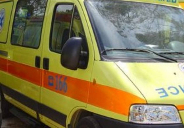 Αμφιλοχία: Ηλικιωμένος έπεσε από το μπαλκόνι του σπιτιού του