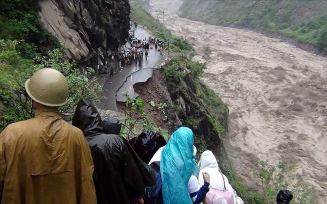 Ινδία: Πάνω από 3.000 οι αγνοούμενοι από τις πλημμύρες