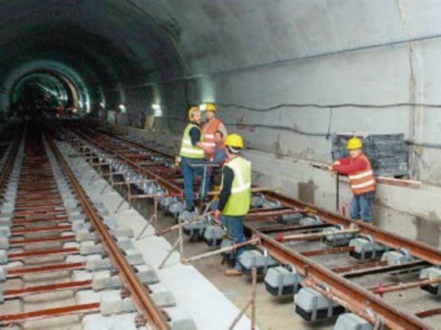 Σε υποχρεωτική άδεια εργαζόμενοι στο Μετρό Θεσσαλονίκης