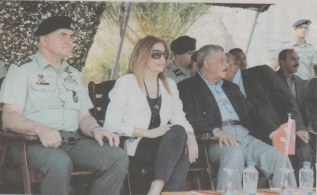 Στο Κέντρο Εκπαίδευσης Ειδικών Δυνάμεων η Φώφη Γεννηματά