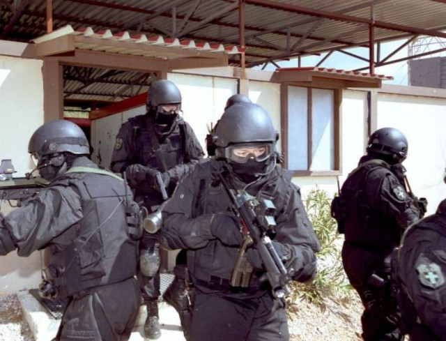 Βρέθηκε το μηχανάκι που έκλεψαν οι δραπέτες των φυλακών Τρικάλων