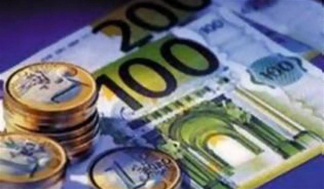 Στον «αέρα» η εκταμίευση της δόσης των 8,1 δισ.ευρώ από το Eurogroup