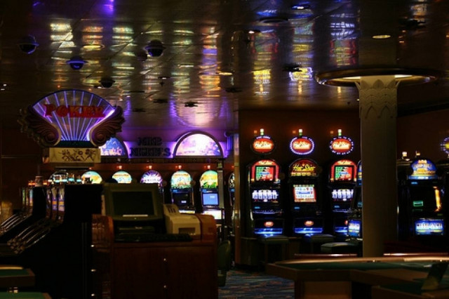 Είχαν στήσει «μίνι καζίνο» στην Καλλιθέα