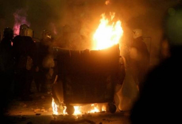 Πάτρα: Μπαράζ πυρκαγιών σε κάδους απορριμμάτων