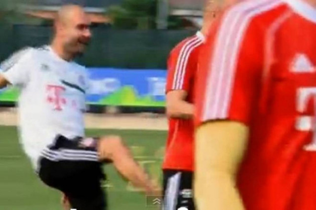 Κλότσησε τον Ρόμπεν ο Γκουαρντιόλα (video)