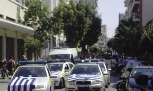 Στους δρόμους της Πάτρας δημοτικοί υπάλληλοι