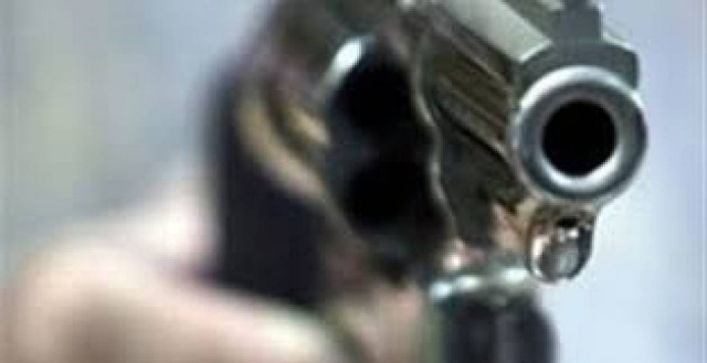 Μπήκε με όπλο, βγήκε με χρήματα…