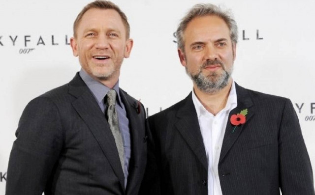 Ο Σαμ Μέντες θα σκηνοθετήσει και πάλι τον Τζέιμς Μποντ
