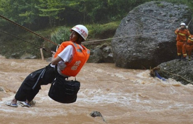 Τουλάχιστον 178 άνθρωποι οι αγνοούμενοι από τις πλημμύρες στην Κίνα