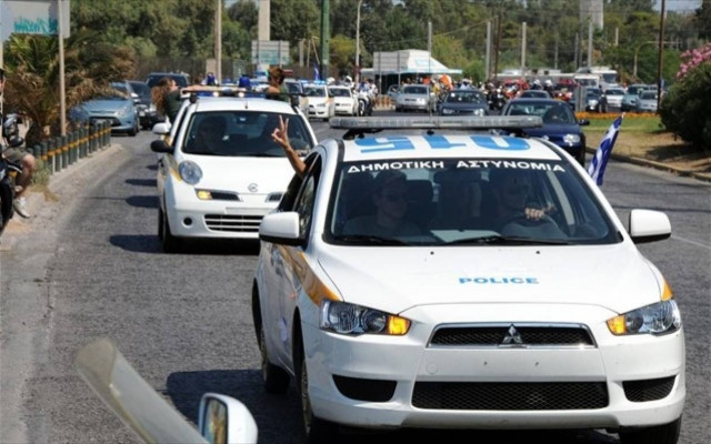 Μιχανοκίνητη πορεία στην παραλιακή από εργαζόμενους της ΠΟΕ - ΟΤΑ