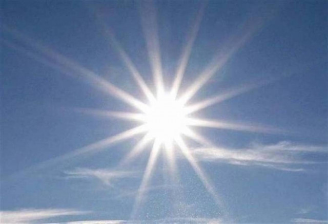 Ζεστός καιρός με τοπικές βροχές και καταιγίδες