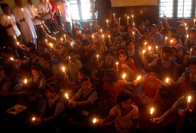 Ινδία: Νεκροί θεωρούνται οι 5.748 αγνοούμενοι στις πλημμύρες