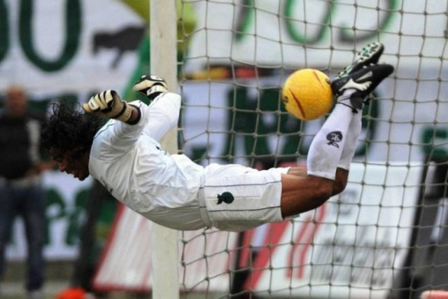 Πιο... γραφικός τερματοφύλακας, δεν υπάρχει (Video)