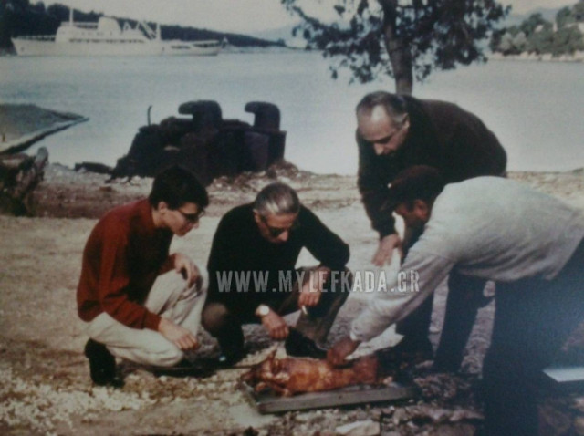 Δείτε σπάνιες φωτογραφίες της οικογένειας Ωνάση από τον Σκορπιό