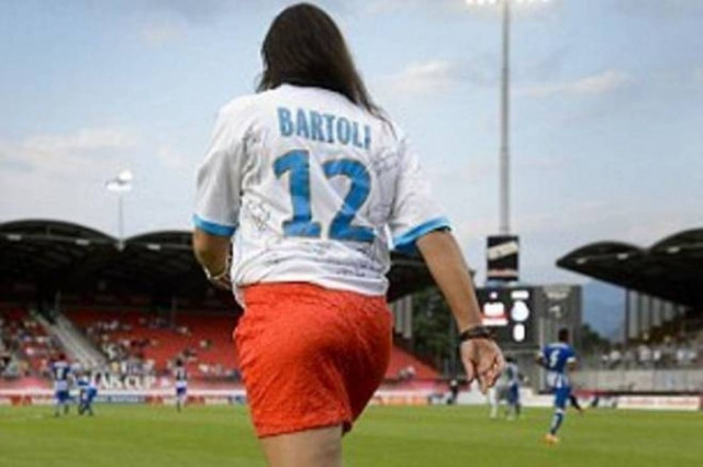 Μεταγραφή με... τακούνια (photos)