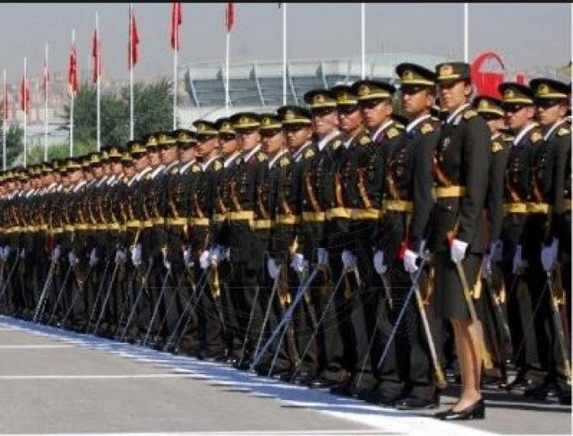 Τουρκικός στρατός: Μείωση της πολιτικής επιρροής του