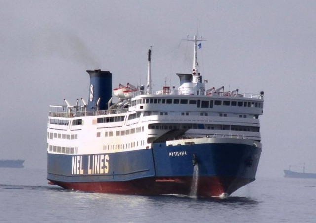 Επιβατικό πλοίο «έχασε» την άγκυρά του!