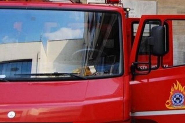 Φωτιά σε ισόγειο στον Βόλο