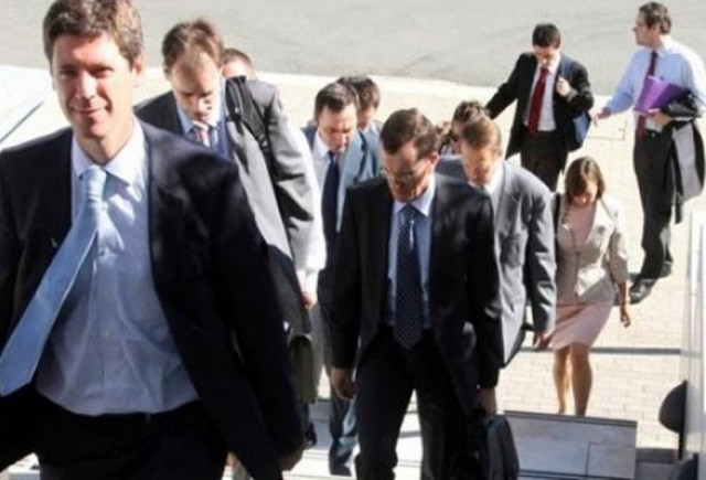 Η τρόικα αξιολογεί την εφαρμογή του κυπριακού μνημονίου