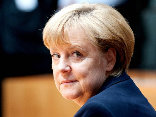 Μέρκελ: Ξεχάστε το κούρεμα του χρέους