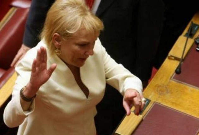 Η Πιπιλή, η Ντόρα και η καταψήφιση του άρθρου 12