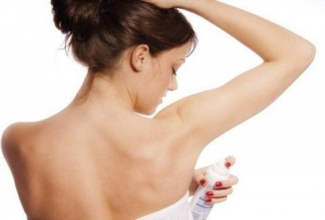 Απίστευτο: Πίνουν τον ιδρώτα από τα ρούχα τους!