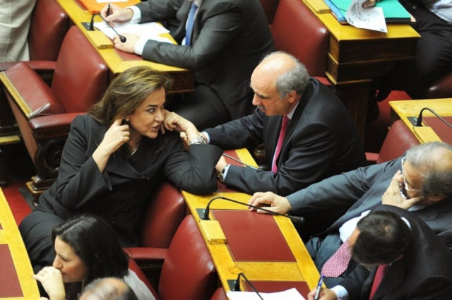 Επιστολή Μπακογιάννη σε Μεϊμαράκη για τα επεισόδια στη Βουλή