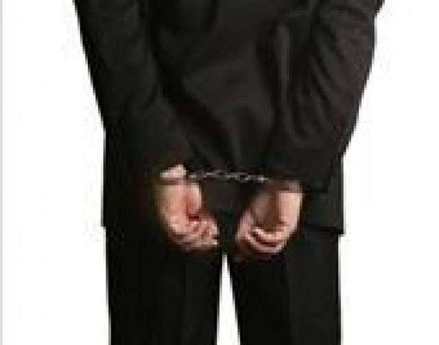 Την ημέρα που παντρευόταν τον συνέλαβαν για... βιασμό!