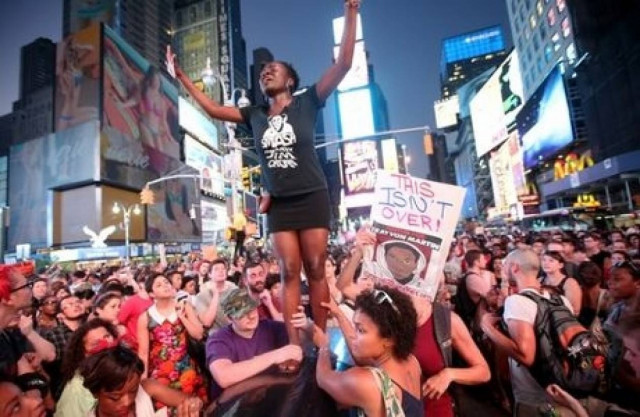 Βγήκαν στους δρόμους ζητώντας «Δικαιοσύνη για τον Τρέιβον»