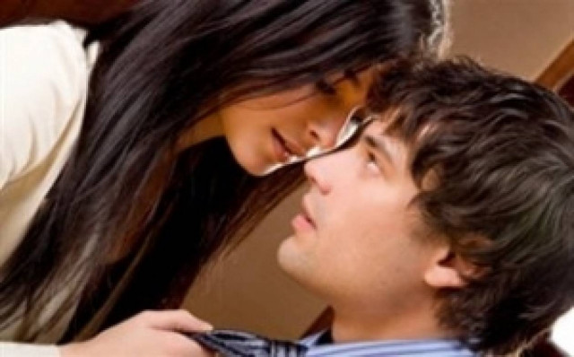 Κορυφαίο: Τι κάνει ευτυχισμένο έναν άντρα και τι μια γυναίκα;