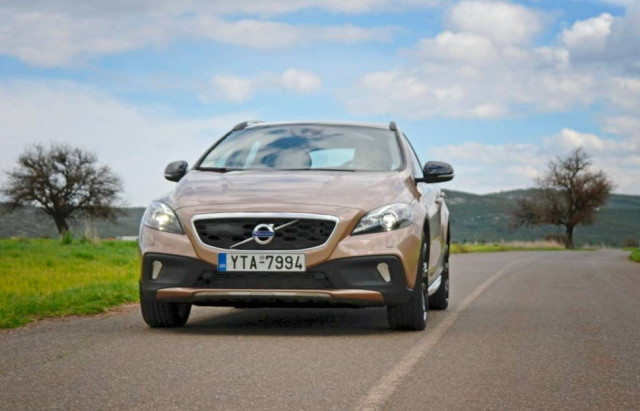VOLVO V40 CROSS COUNTRY 1.6 D2