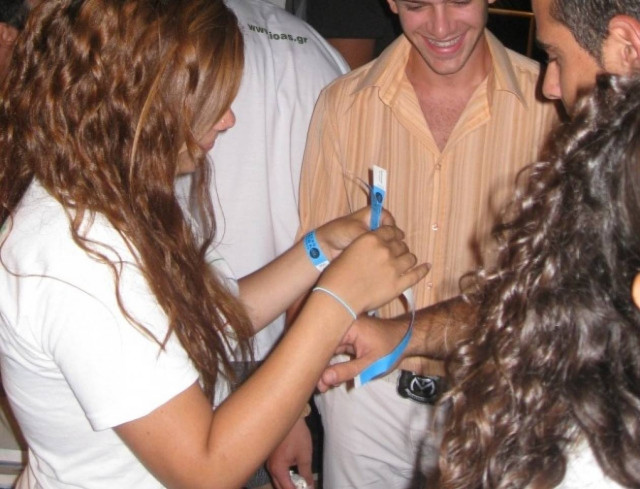 Νύχτα Χωρίς Ατυχήματα - Ο Οδηγός της Παρέας διασκεδάζει στη Χαλκίδα