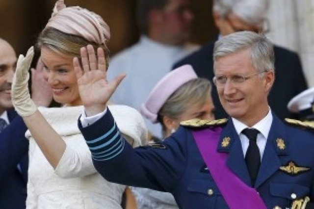 Διχασμένος o βελγικός Τύπος έναντι της Μοναρχίας