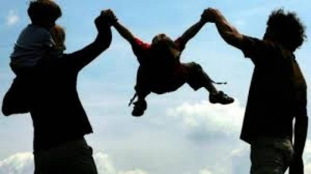 Ξεκινά την Τετάρτη η καταβολή των οικογενειακών επιδομάτων