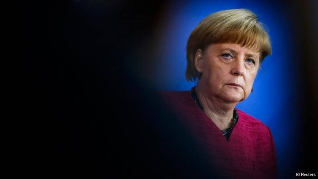DW: «Οι πονοκέφαλοι» της Άγκελα Μέρκελ