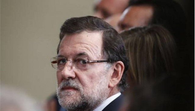 Oι ισπανοί πολίτες  «στριμώχνουν» τον Μαριάνο Ραχόι
