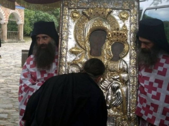 Θαυματουργή εικόνα της Παναγίας εγκατέλειψε...το Αγ. Ορος