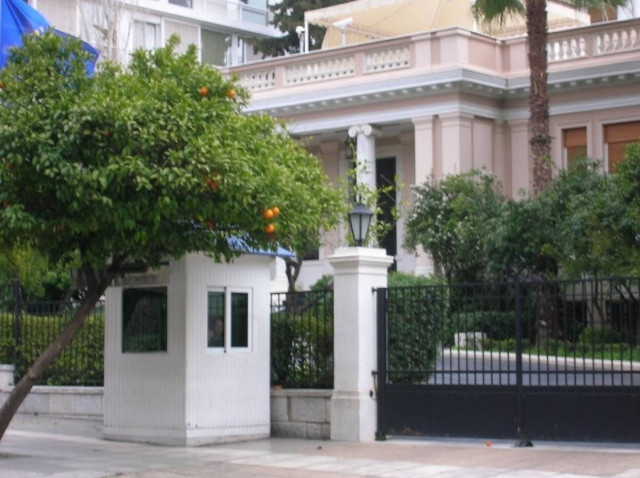 Μαξίμου: Με το μυαλό στις διακοπές