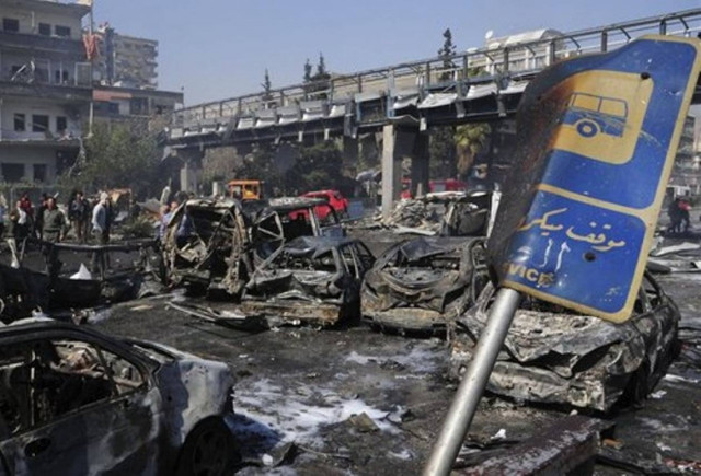 Έκρηξη αυτοκινήτου στοίχισε τη ζωή σε δέκα ανθρώπους